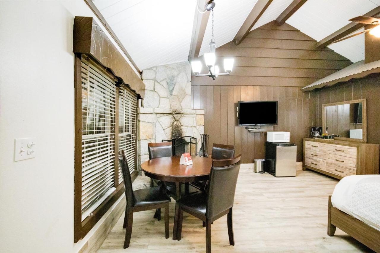Arrowhead Tree Top Lodge Lake Arrowhead Eksteriør bilde